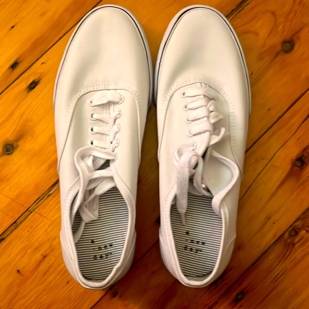 New without tags A New Day Size 8 Shoes